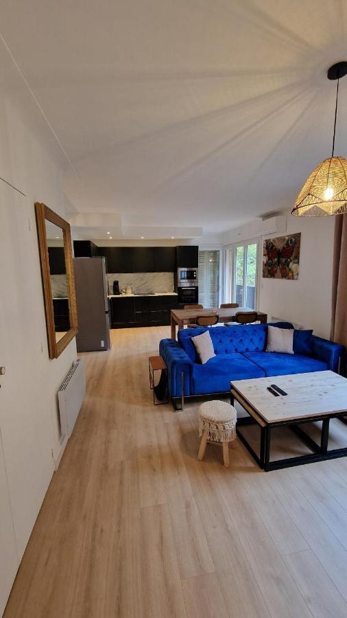 Superbe Close Croisette Kha5 *